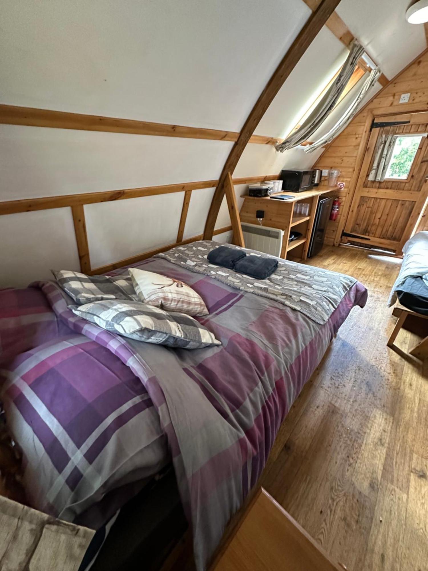 Glamping Life Retreat Apartment Nantmel Exterior photo