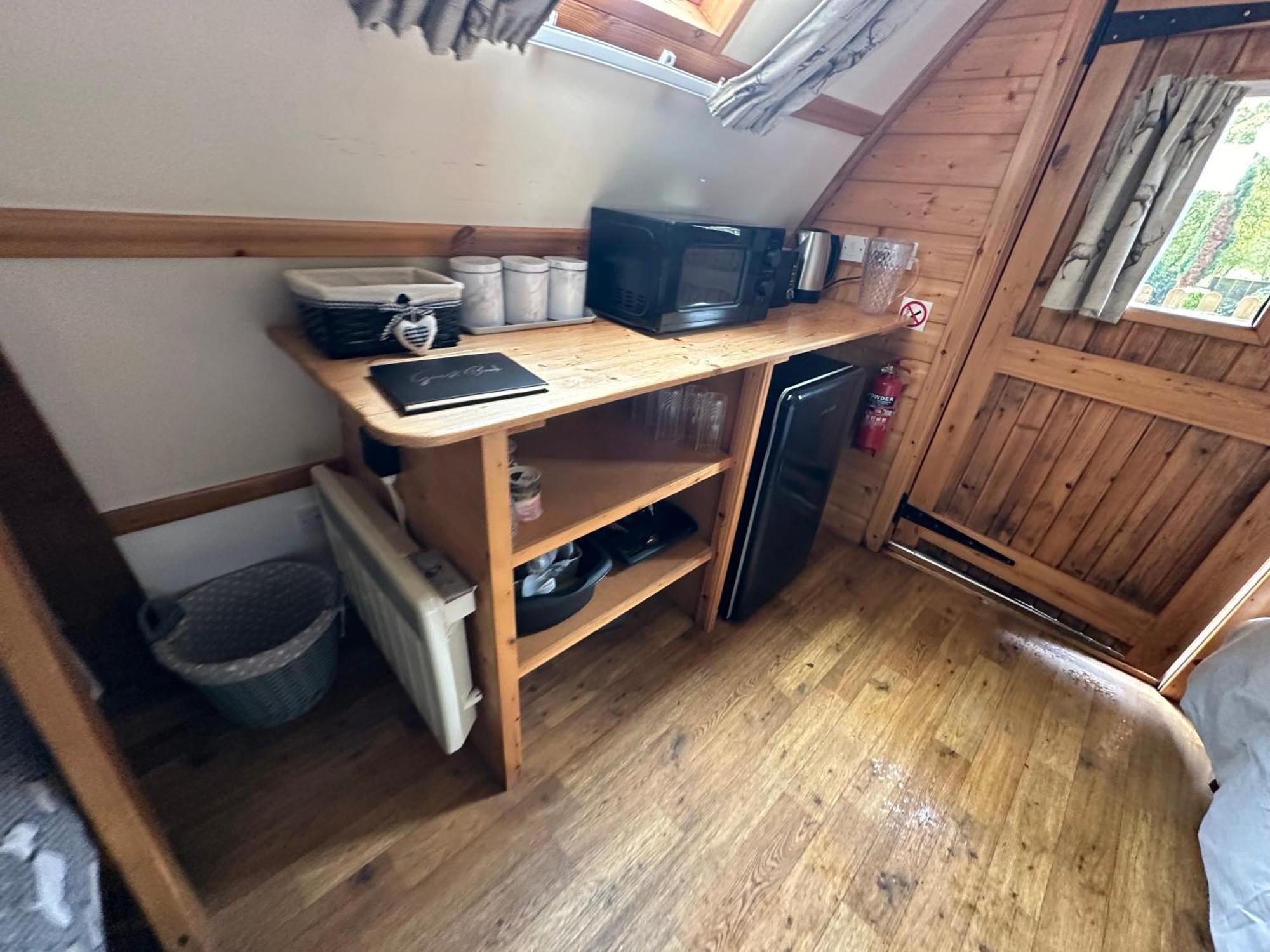 Glamping Life Retreat Apartment Nantmel Exterior photo