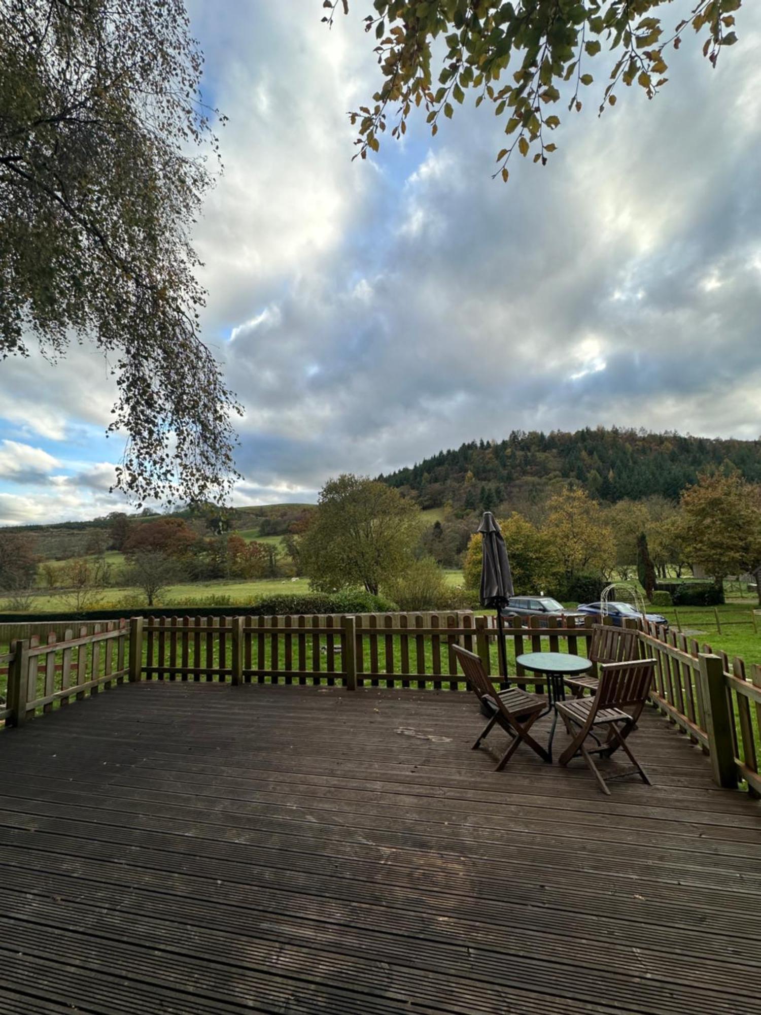 Glamping Life Retreat Apartment Nantmel Exterior photo